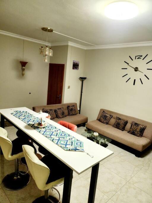 Kot Nu - Beach Themed Apartment - 3 Mins Walk From The Sea Flic en Flac Exterior photo